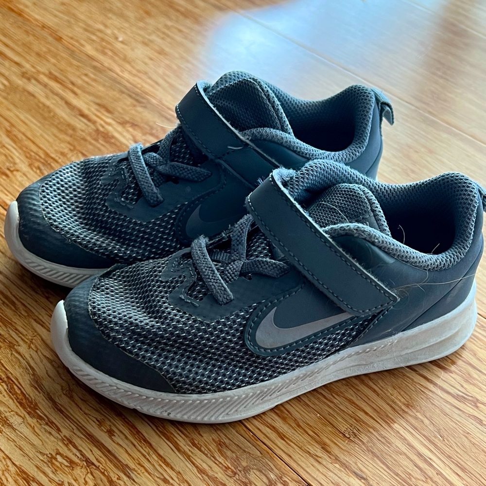Gray Nike 9C